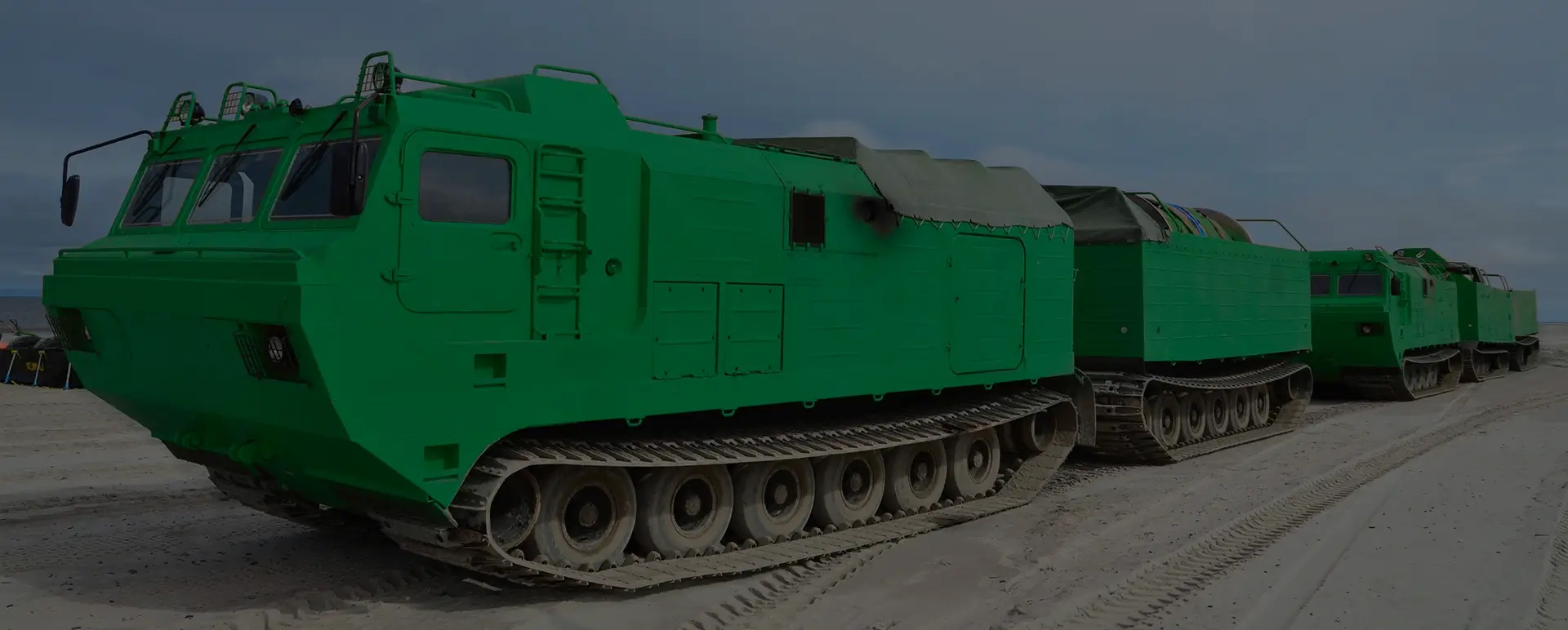 Услуги перевозки вездеходов и воинских грузов под ключ в городе Ставрополь (Северо-Кавказский округ - Ставропольский край) по всей России и странам СНГ.